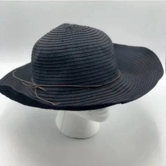 Peter Grimm Black True Character Packable Wire Brim Floppy Sun Hat main image 5